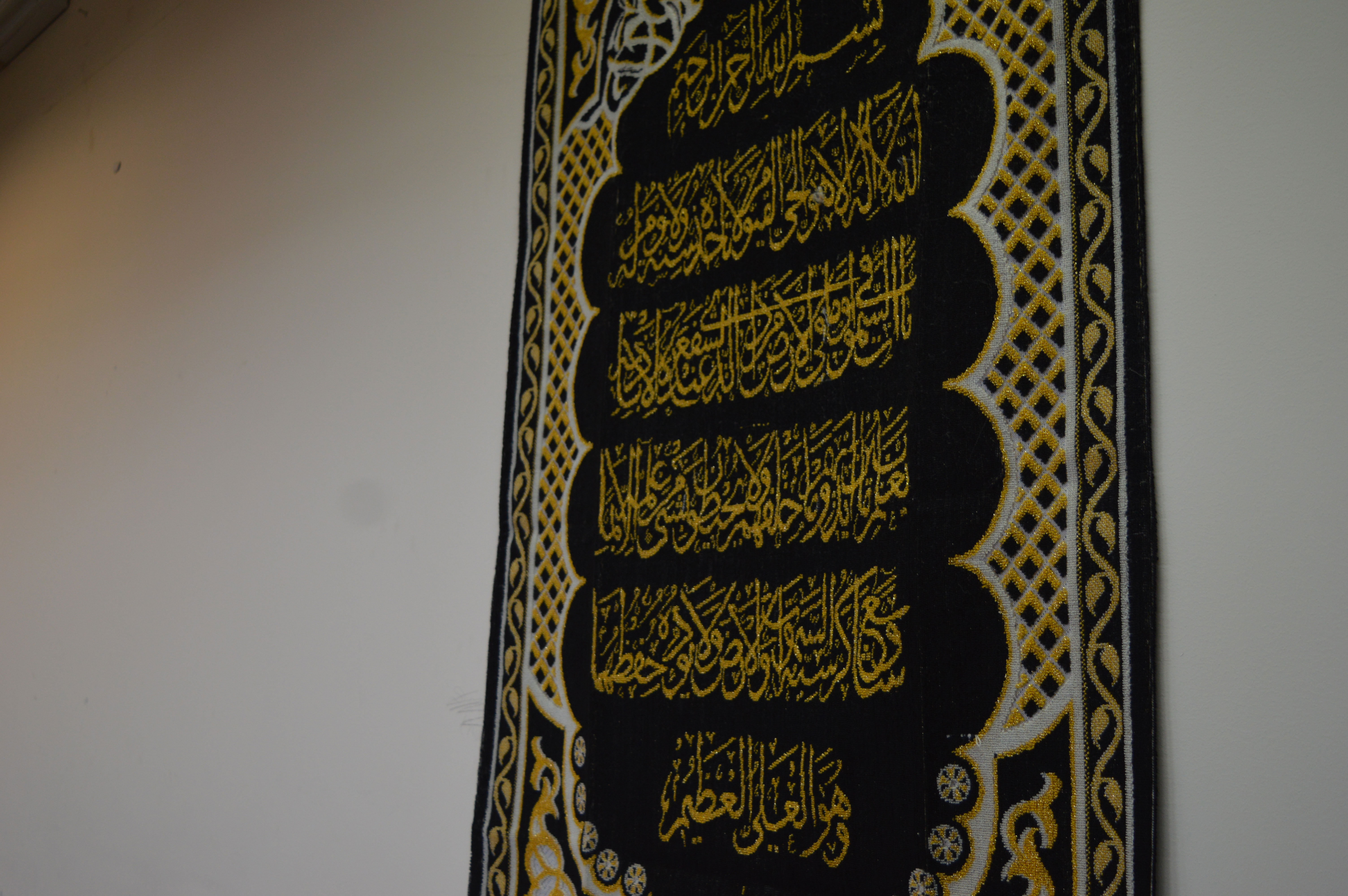 Lorem Ipsum is simply dummy text of the printing and typesetting ndustry. 