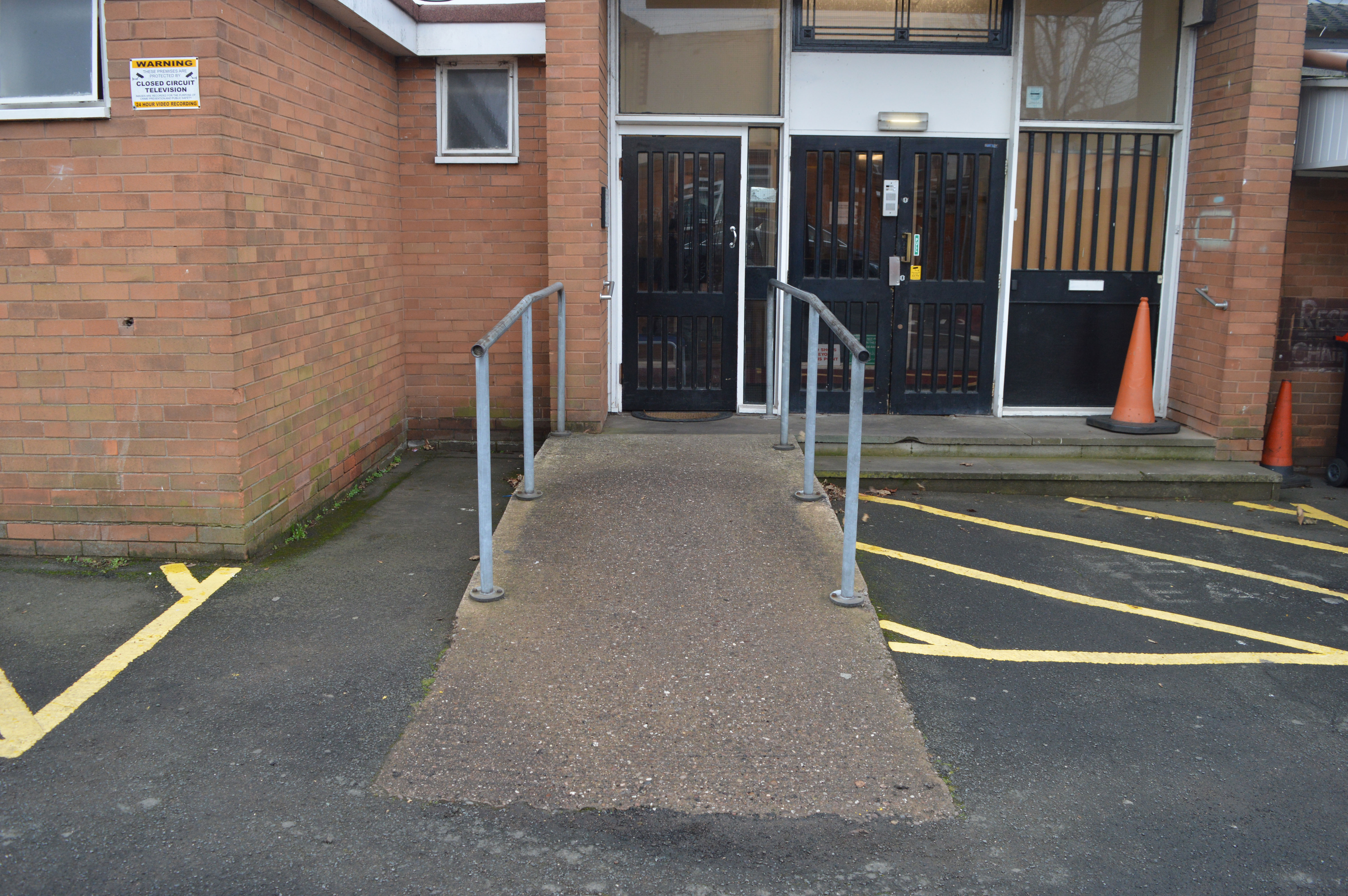 Lorem Ipsum is simply dummy text of the printing and typesetting ndustry. 